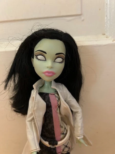 Muñeca Monster High Scarah Screams - I Heart Fashion con accesorios Foto 2 de 4