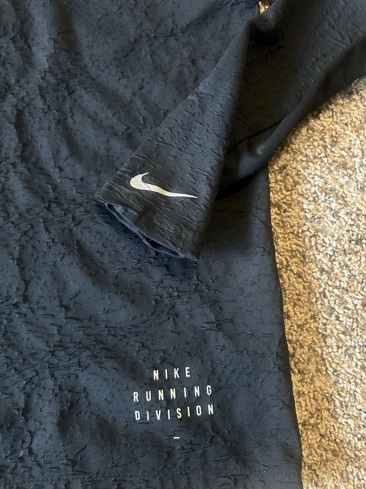 Nike Running Division atlético abstrato médio ótimo estado - Imagem 2 de 4