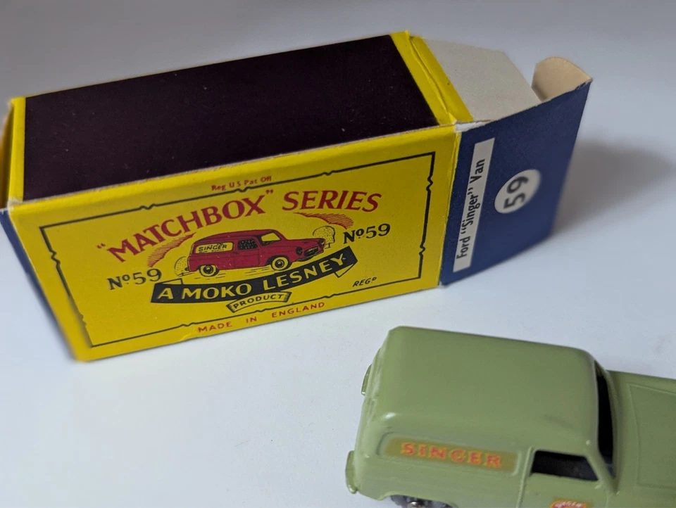 Lesney Matchbox 59A Ford Thames Van Singer Pale Green NIB Diecast 1:64 - Image 4 of 4