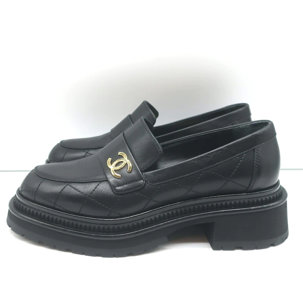 Chanel 23A CC Platform Loafers Black Quilted Leather Size Chanel 23A CC Platform Loafers Black Quilted Leather Size