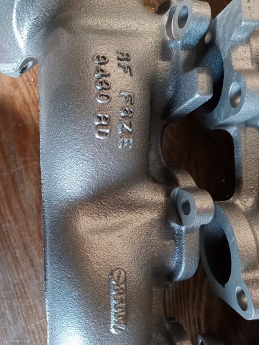 1996-98 Ford Mustang GT/95-02 Crown Victoria LH+RH Exhaust Manifolds New - Picture 2 of 12