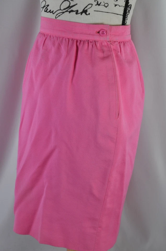 Saia Feminina Emanuel Ungaro Tamanho 8 Rosa Pin Listrado Linha A Zíper Lateral Colorido - Imagem 4 de 4