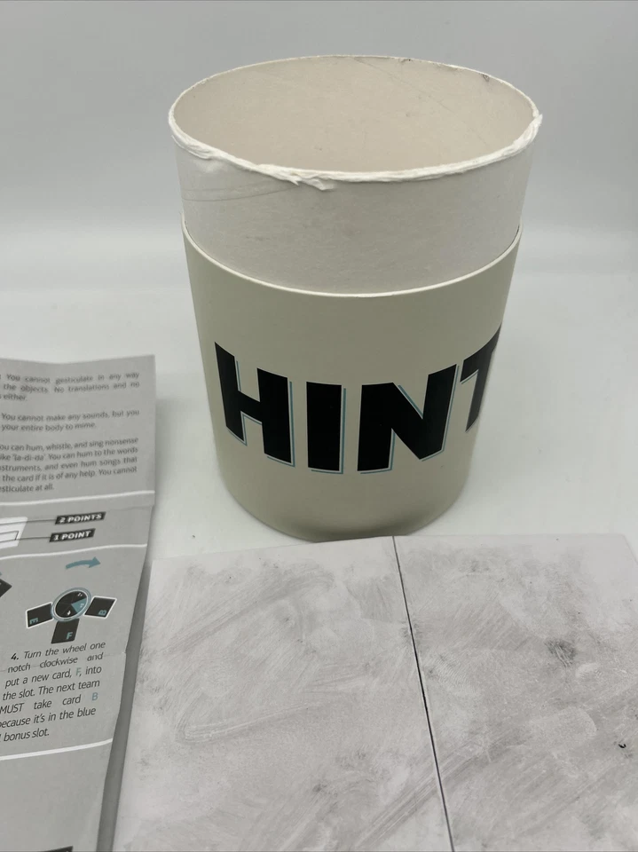 Настольная игра Hint GO от Asmodee ASMHINT02 — бывшая в употреблении — отсутствует только ручка для сухого стирания - Изображение 2 из 4