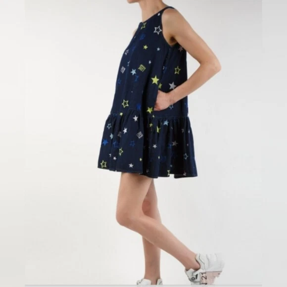 MINI ABITO SENZA MANICHE LOVE MOSCHINO STAR LOGO DENIM NUOVO CON ETICHETTE TAGLIA IT 38 (STATI USA S) $379
