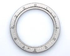 Vintage Universal Geneve Minute Track Inner Bezel Ref. 376 out of an Estate!