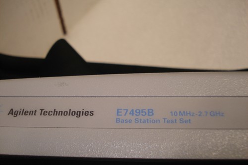 Agilent Technologies E7495B 10 Mhz - 2.7GHz Base Station Test Set - Picture 2 of 8