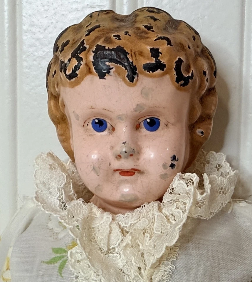 MUÑECA ANTIGUA MINERVA ALEMANA CABEZA DE HOJALATA CUERPO DE CUERO ORIGINAL 9,5 PULGADAS OJOS AZULES Foto 2 de 4