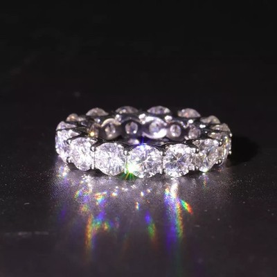 3TCW Rundschliff Moissanit wunderschöner Ewigkeit Bandring 14k Weißgold plattiert