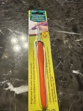 Clover 1042/d Hook Crochet Amour 3.25mm 1042