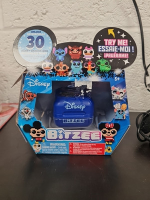 Bitzee, Disney Interaktives Spielzeug mit 30 Figuren im Inneren Digital Pet - Kartonschaden