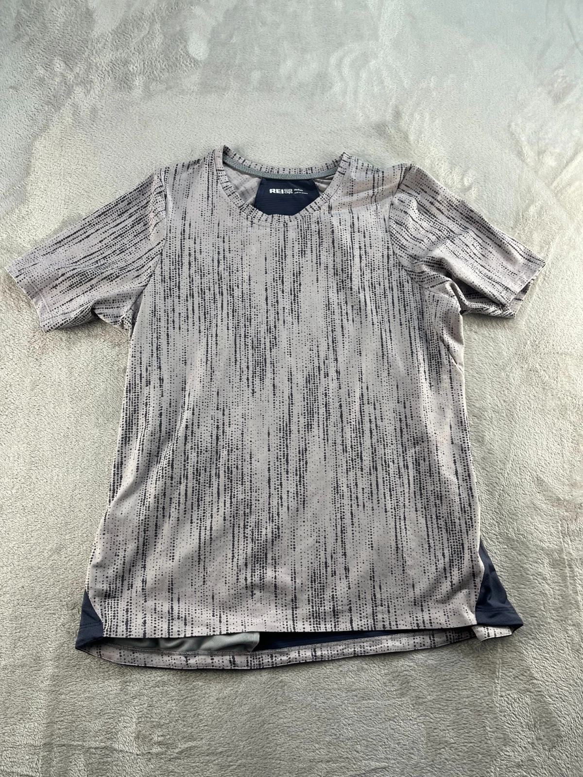 REI Co-op t-shirt Womens Medium Active Hiking Athleisure Performance Spring