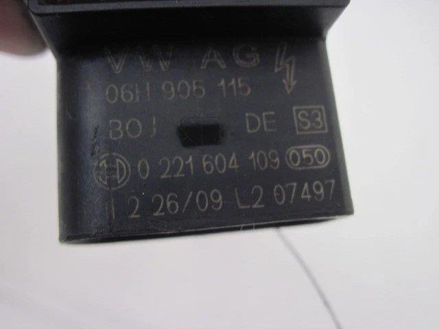 Used Ignition Coil fits: 2006 Audi A4 2.5 Grade A Foto 4 de 4