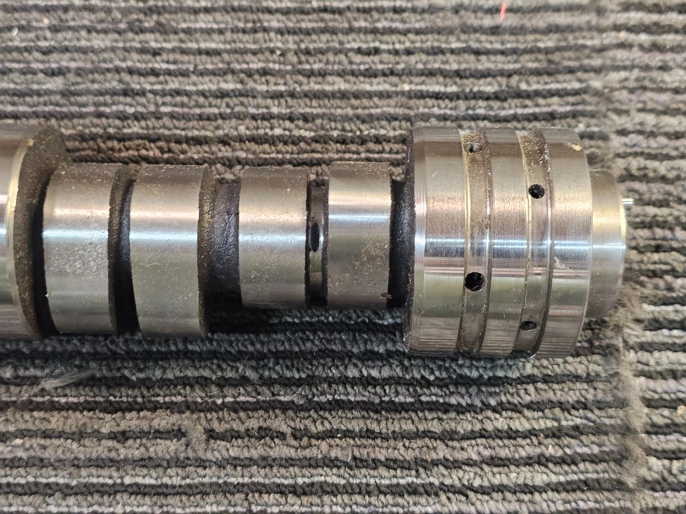 Árbol de levas motor Chrysler 517AC 1307350474 para Ram 2500 2022-2024 6,4 L V8 - Gas Foto 4 de 4