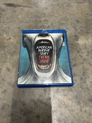 American Horror Story: Freak Show [3 Discs] [Blu-ray]: Used - Afbeelding 1 van 4