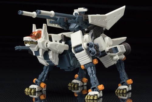 KOTOBUKIYA HMM ZOIDS RZ-009 Command Wolf AC&LC Marking Plus Ver. 1/72 Model Kit - Picture 12 of 18