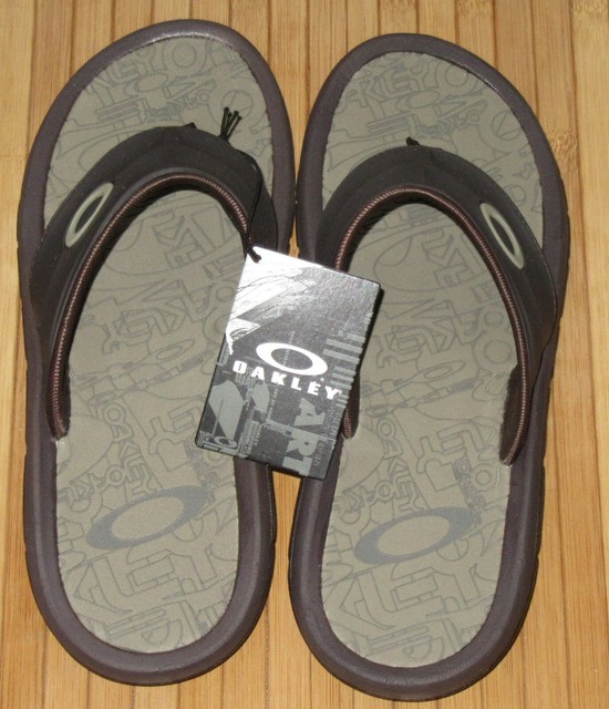 oakley supercoil sandals
