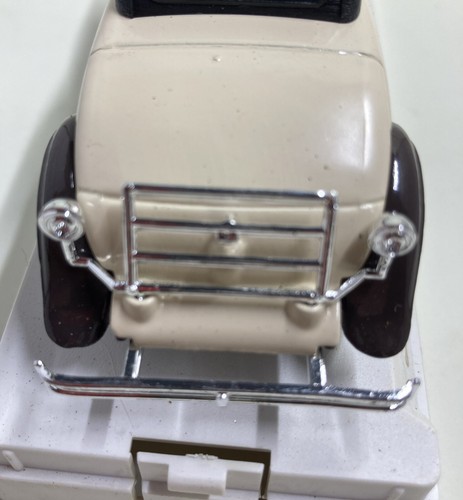 1/43 Model Car Solido Duesenberg Spider no. 4035 USA - Picture 9 of 24