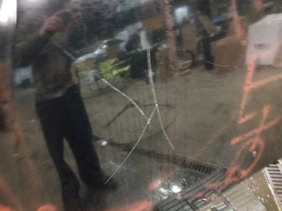 **SEM FRETE** 2008 BMW 535i E60 HOOD, PRETO (CÓDIGO DE COR: 668) **GRAFITI** - Imagem 2 de 4