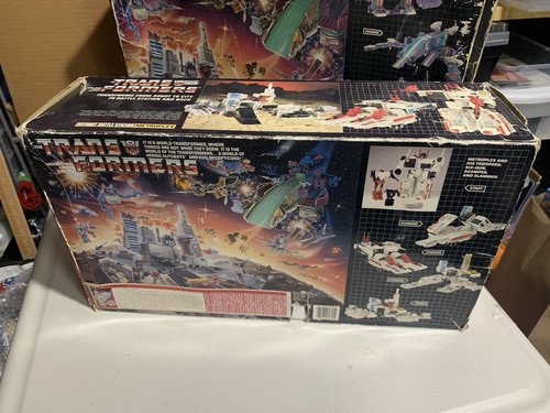 TRANSFORMERS G1: Metroplex & Trypticon con istruzioni e scatola! - Foto 3 di 9
