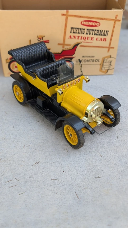 Vintage Remco Flying Dutchman Antique Car Motorized U-Control With Box WORKS - Image 2 of 4