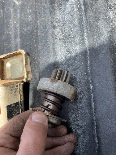 DELCO REMY 1960, 1961 FORD FALCON & MERCURY COMET STARTER DRIVE, PT# F-2000, NOS - Picture 3 of 3