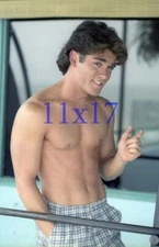 #7600,YANNICK BISSON,SHIRTLESS,Murdoch Mysteries,11X17 POSTER SIZE PHOTO