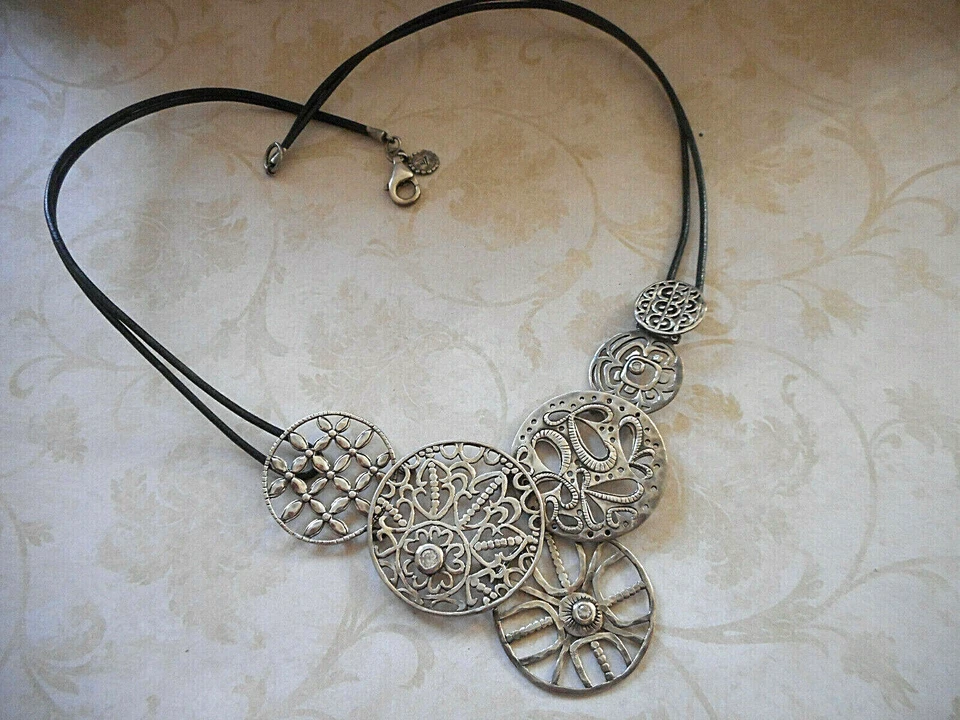 Collar con cordón de cuero negro de circonita cúbica filigrana Silpada de ley N2343 RE38 Foto 2 de 4