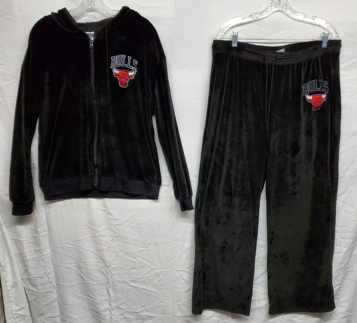 40272 NBA Chicago Bulls Tracksuit /Full Set Track Pants Shirt