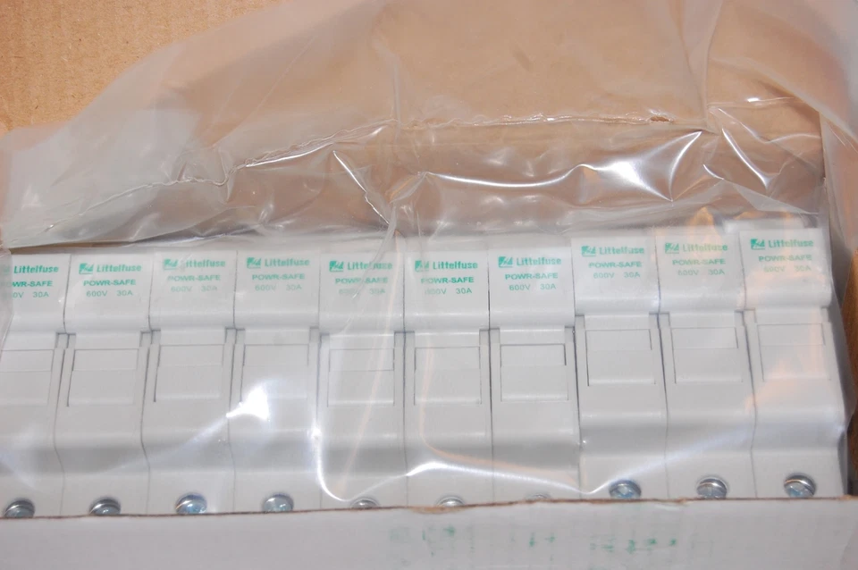 10 Littelfuse Fuse Blocks LPSC0001Z - Image 2 of 3