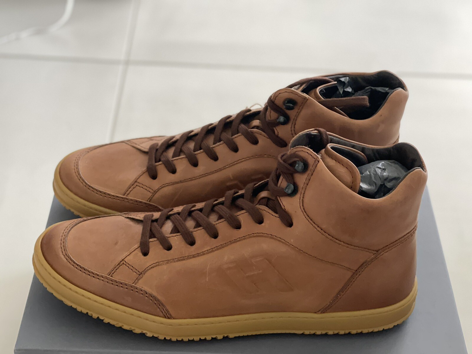 SAOLA Sneakers Derby taglio medio Hogan da uomo HXM1680B740AK5S013 UK 9 US10 nuove con scatola