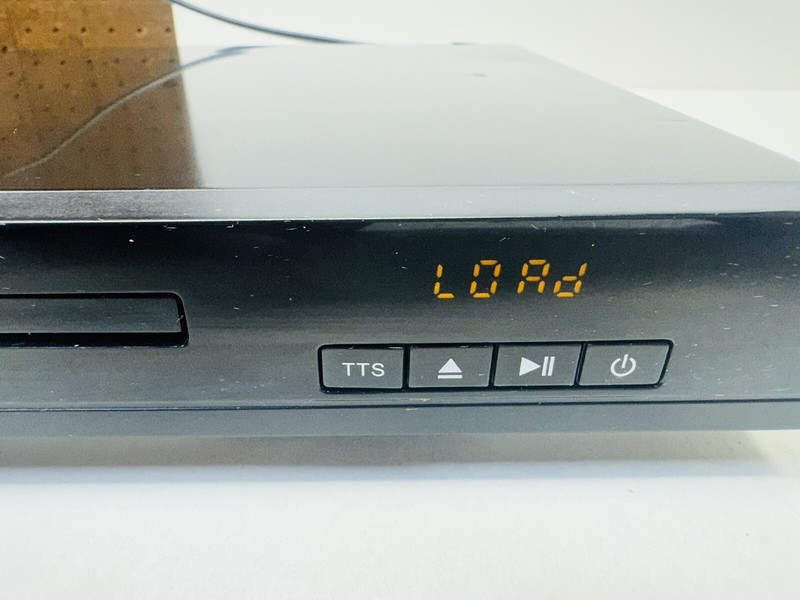 ONN DVD PLAYER W/TTS Model #ONA18DP001. Tested works Compact Small DVD Player