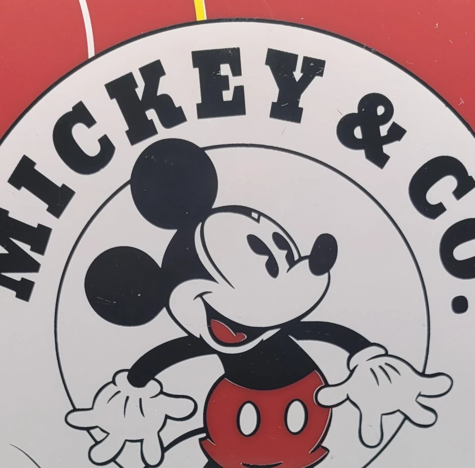 Expositor de tienda Mickey & Co vintage con soporte anteojos Marchon letrero de plástico de 9" Foto 2 de 4