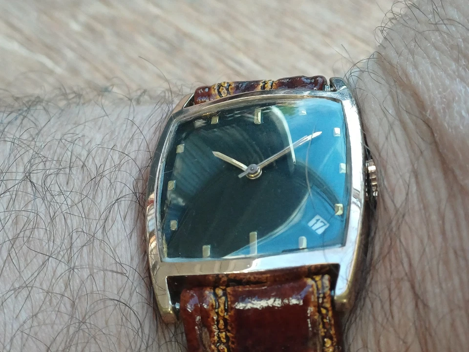 Montre ancienne mécanique homme sans marque pl OR JEJ 26D - bracelet cuir neuf - Photo 2/4