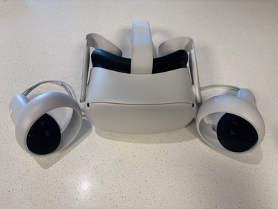 ***Excellent*** Meta Oculus Quest 2 128GB VR Headset W/Controllers