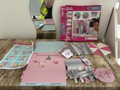 Barbie Make Your Own Pop-Up Cafe Creative Maker Kitz Neu