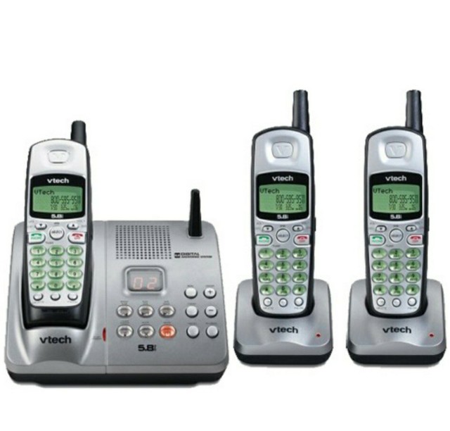 VTech ia5877 5.8 GHz Trio Handsets Single Line Cordless Phone for sale