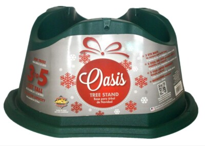 Oasis Green Plastic 0.75 gal. Reservoir Capacity Christmas Real