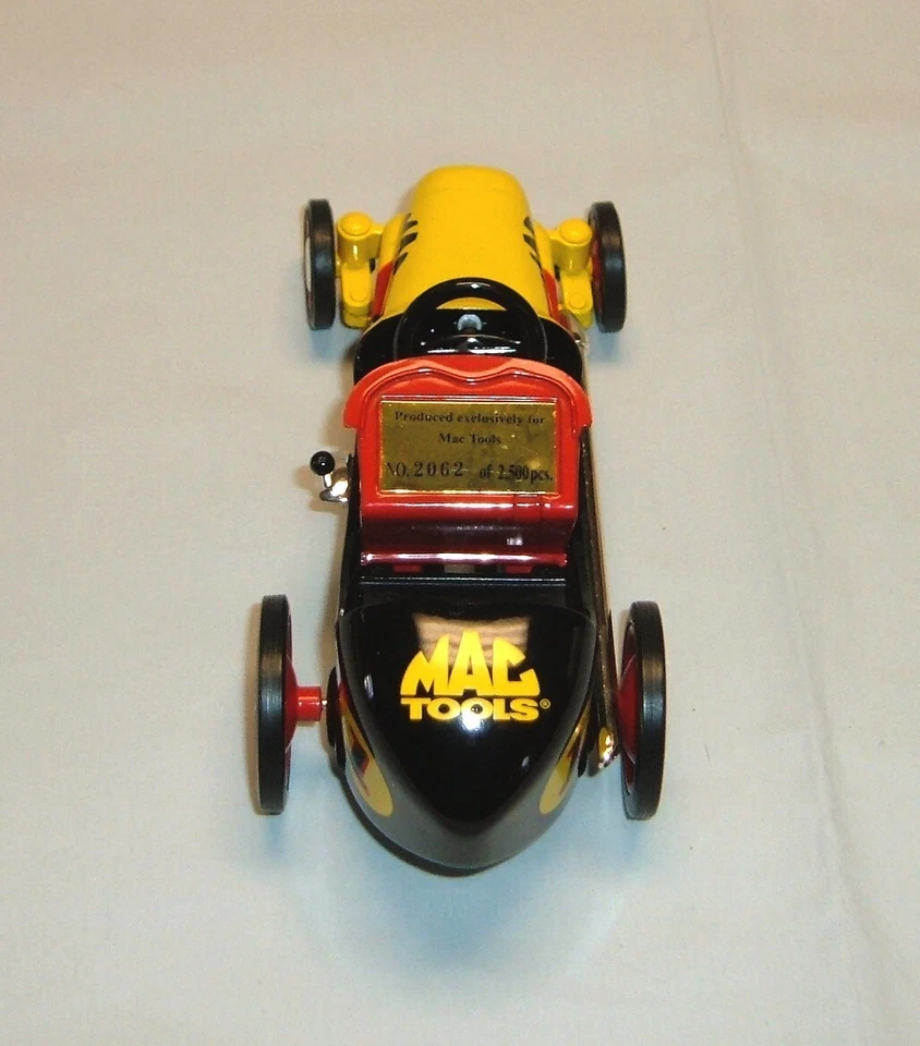 Mac Tools 1947 Pedal Car Racer Diecast Bank 1:6 Scale Limited Edition - Image 4 of 4