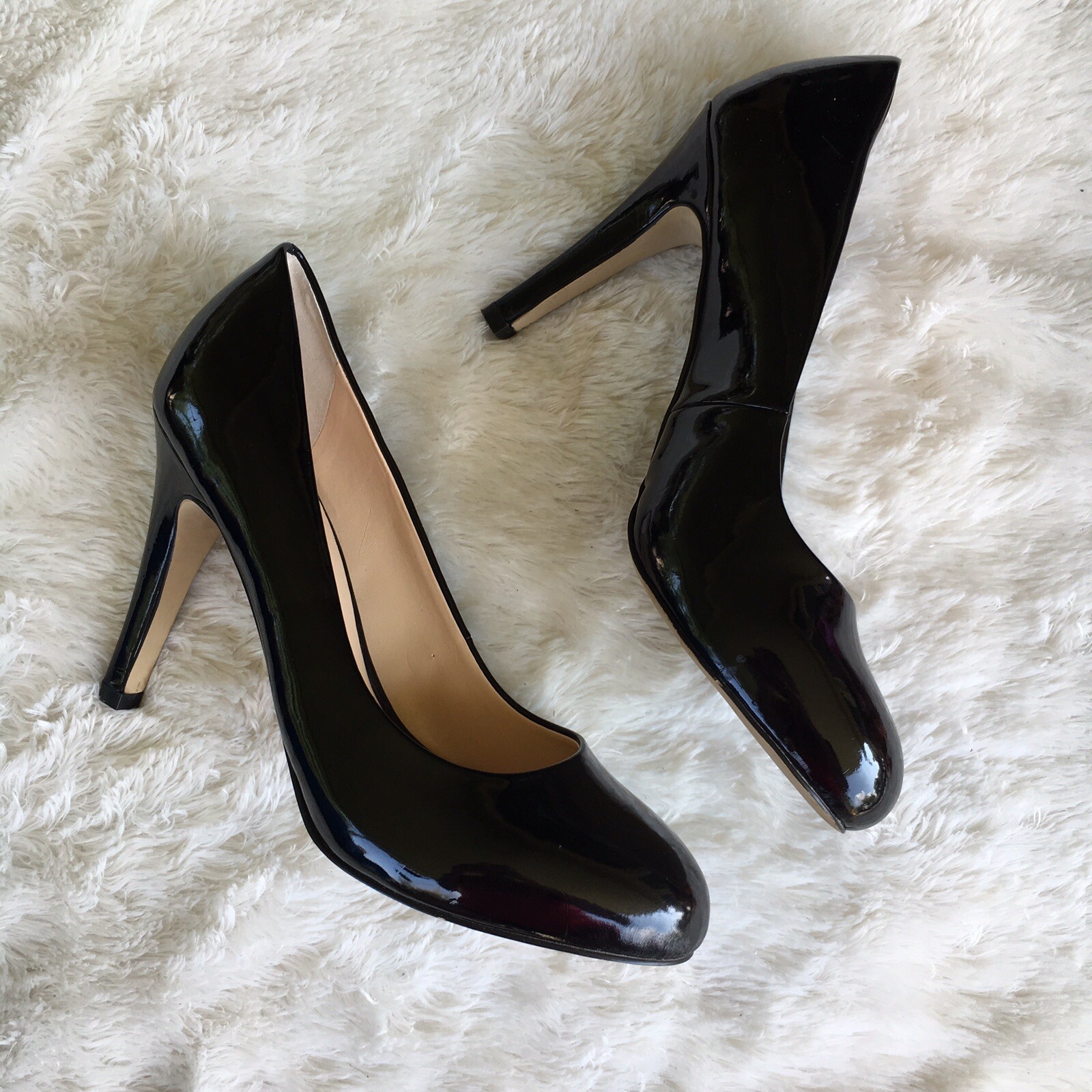 franco sarto black patent leather pumps