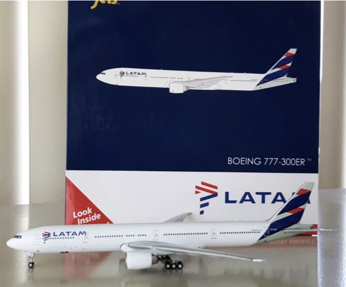 LATAM ラタム航空 B777-300ER 1/200 GeminiJets Chile Latam Airlines For Boeing B777-300ER PT-MUI