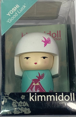 Kimmidoll Mini Doll Yoshi  Good Luck    New Old Stock w/ Collector Card