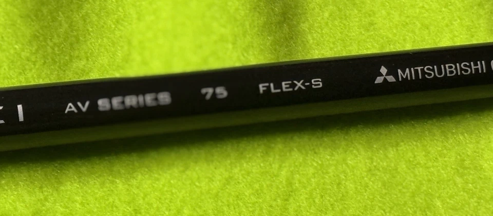 Mitsubishi Tensei Serie AV 75g Flex Rígido Callaway Epic Flash 3W Tire Foto 4 de 4
