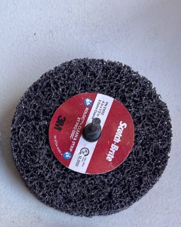 Scotch-Brite Roloc Clean and Strip XT Pro Disc, 4