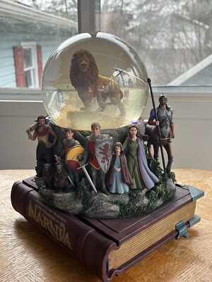 The Chronicles of Narnia スノードーム 置物 The Chronicles of Narnia Snow Globe Disney, Musical box & lights