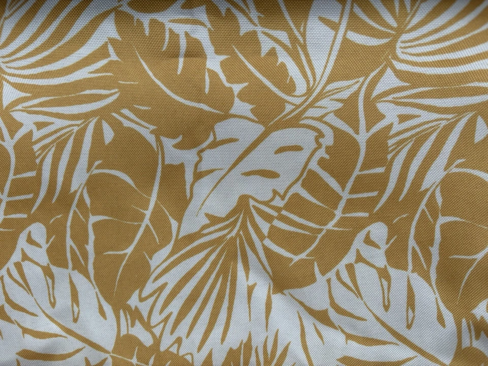 Corredor de mesa Tommy Bahama reversible 80" X 16” oro amarillo y hojas de palma blancas Foto 3 de 4