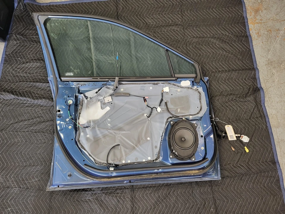 Puerta delantera izquierda conductor SUBARU LEGACY 2022 20-23 USADA OEM Foto 4 de 4