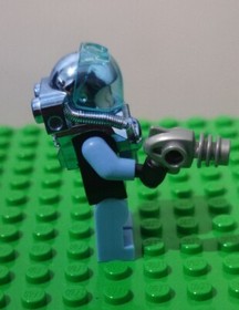 LEGO Mr. Freeze Minifigure DC Batman Villain Comics Super Heroes - 76000 sh049