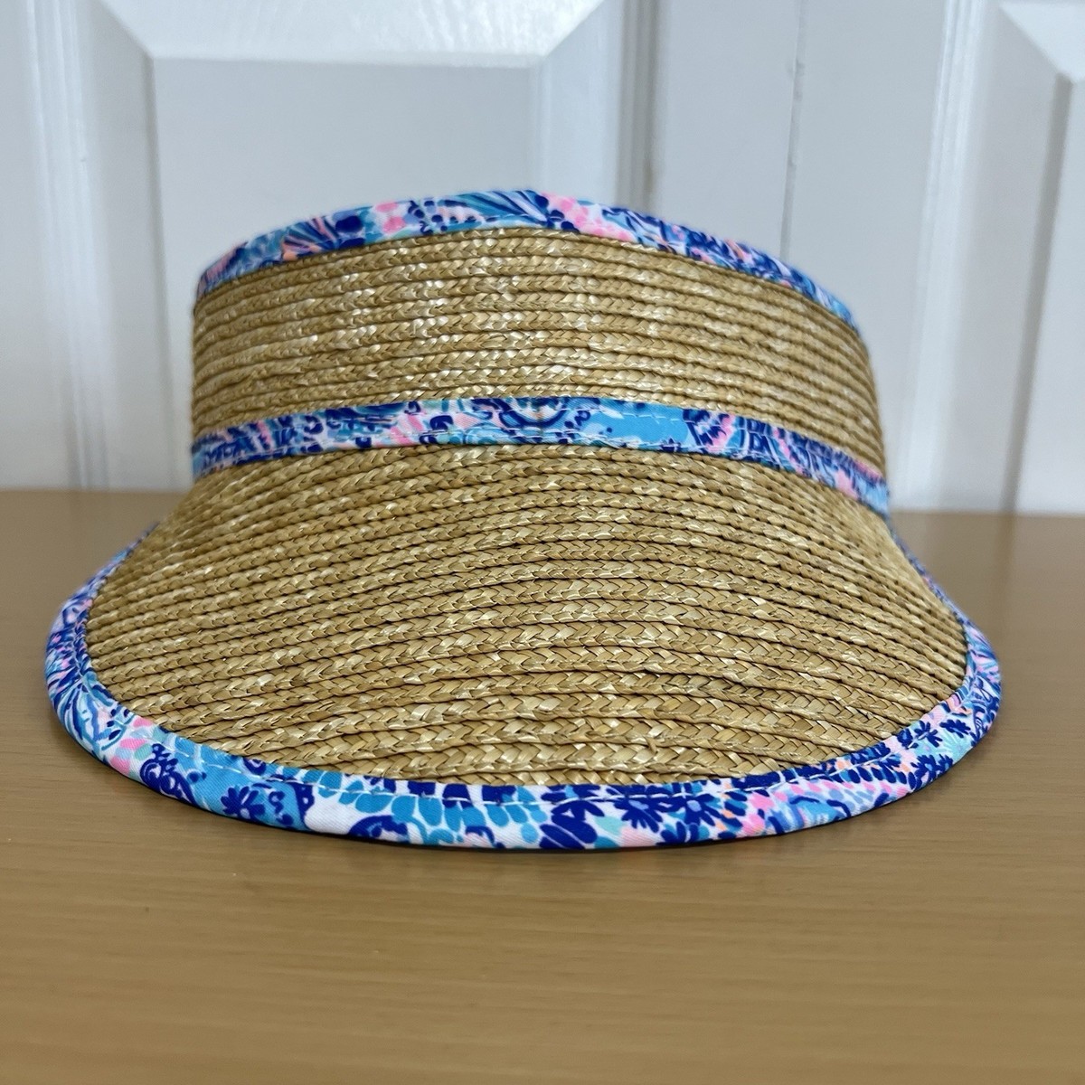 Lilly Pulitzer Straw Sun Visor with Blue and Pink Trim | eBay display picture 3