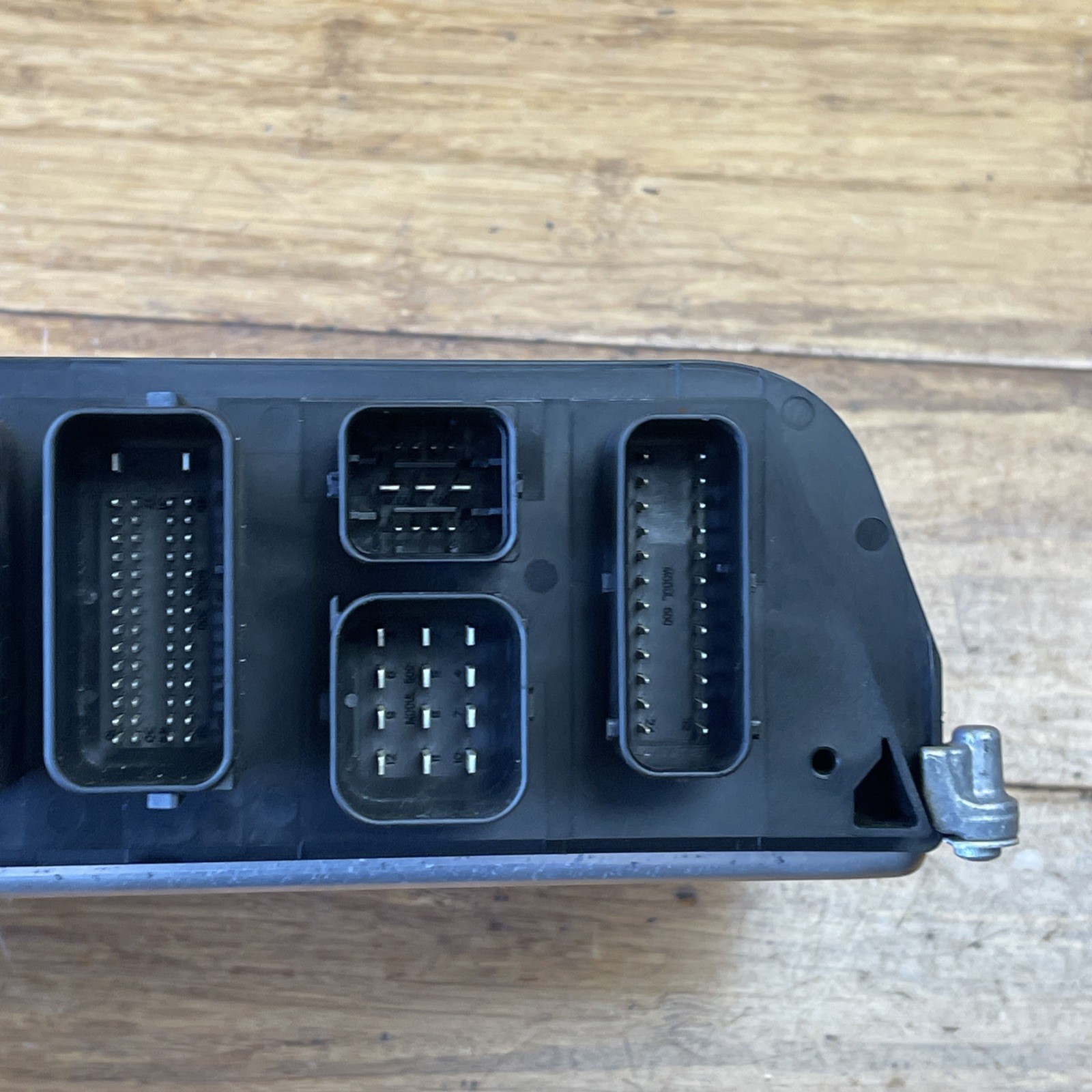 BMW i8 2014-2020 Electronic control unit