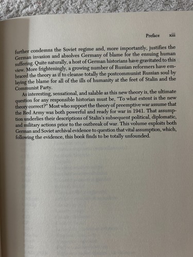 David M. Glantz, Stumbling Colossus; Andrew Nagorski, The Greatest Battle - Picture 12 of 24